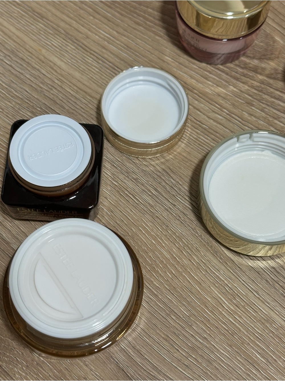 Estee Lauder Eye Cream & Face Cream Set in Gold and Brown - Picture 8 of 8